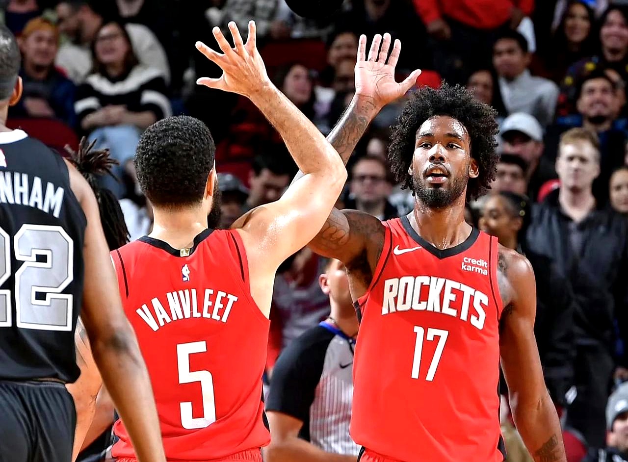 村上宗隆面对左投依旧强势