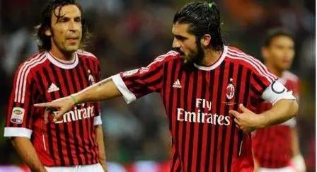 全队站位越踢越有感觉