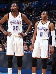 洛杉矶道奇官方确认：大谷翔平的右肘在 12 月份已完成 90 英尺长传练习，恢复极快