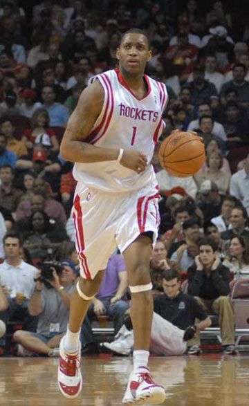 NBA常规赛：凯尔特人狂轰滥炸132-102大比分击败太阳，稳居东部第二