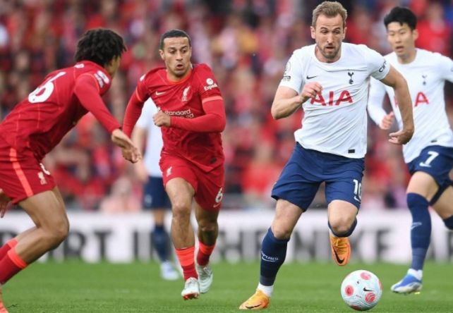 【王者荣耀】武汉eStarPro发布春季赛大名单：主教练笑风 对抗路Fly