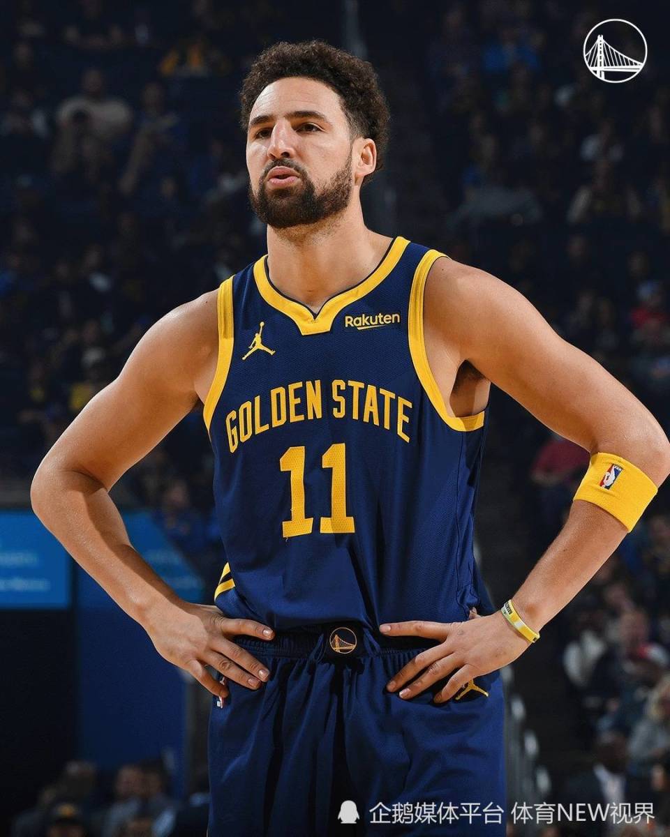 年龄大战力下滑，火箭是否考虑调整首发布克斯位置？