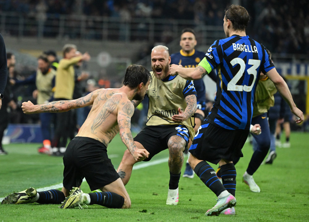 2005 强力重炮：阿莱克斯·罗德里奎兹在洋基队夺得个人第二座 MVP，展现其巅峰统治力