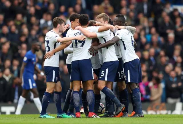 墨尔本胜利主帅：麦克阿瑟拥有双塔，我们必须要限制对手传中